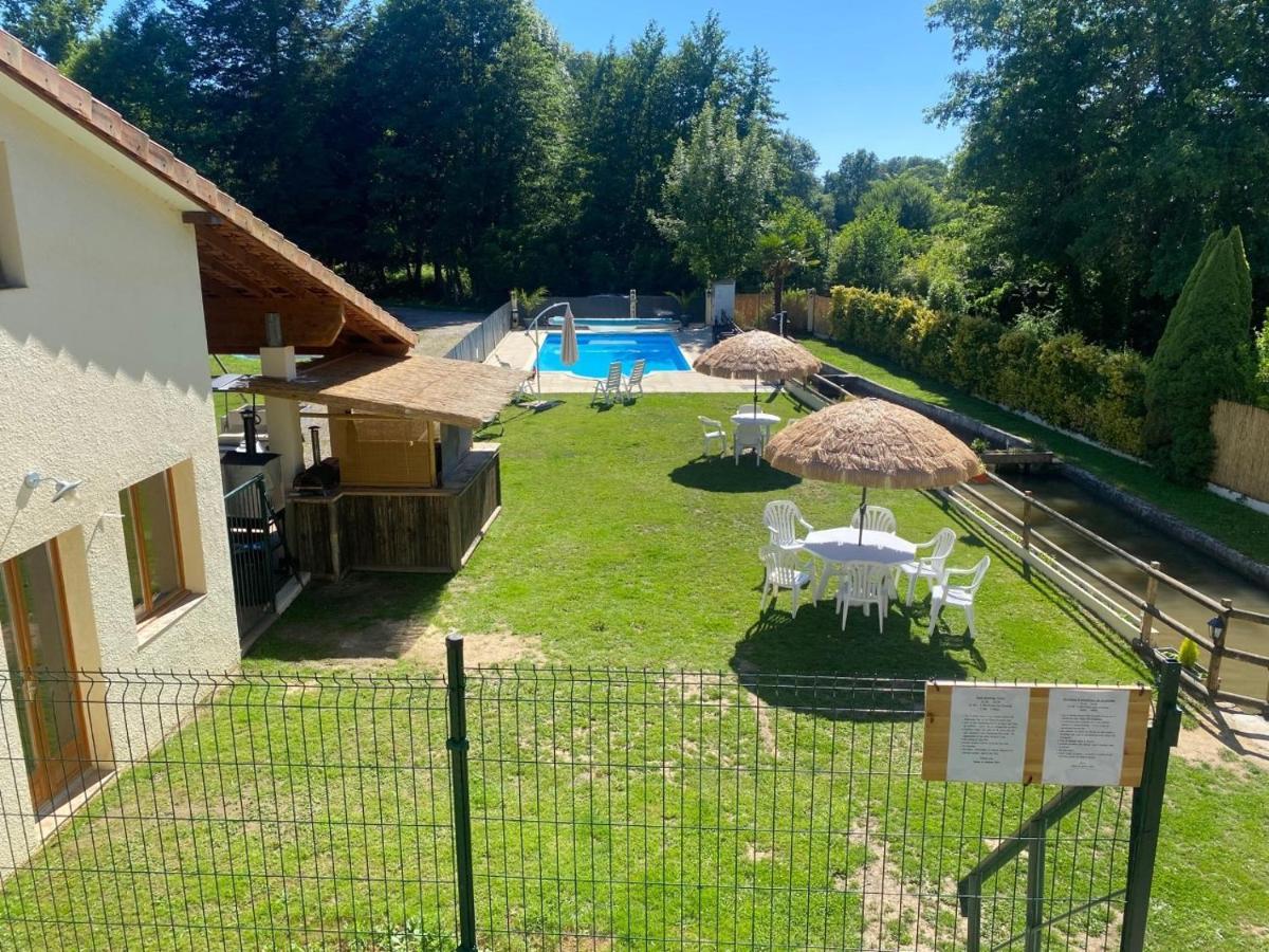 Luxury Safari Tents At Moulin Du Pommier Glamping & Tente de luxe