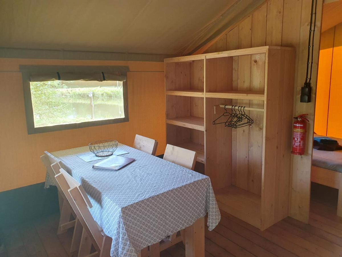 Luxury Safari Tents At Moulin Du Pommier Glamping & Tente de luxe
