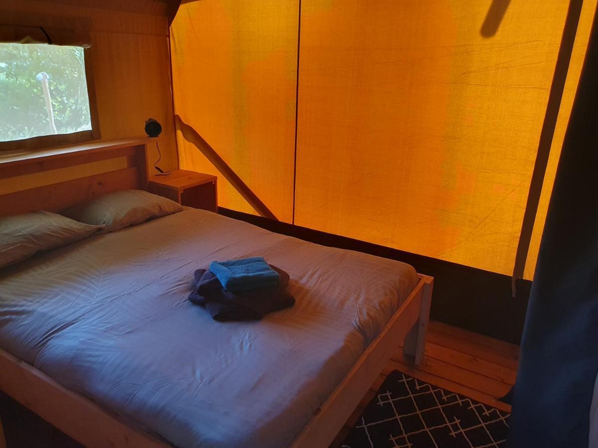 Luxury Safari Tents At Moulin Du Pommier Glamping & Saulgond