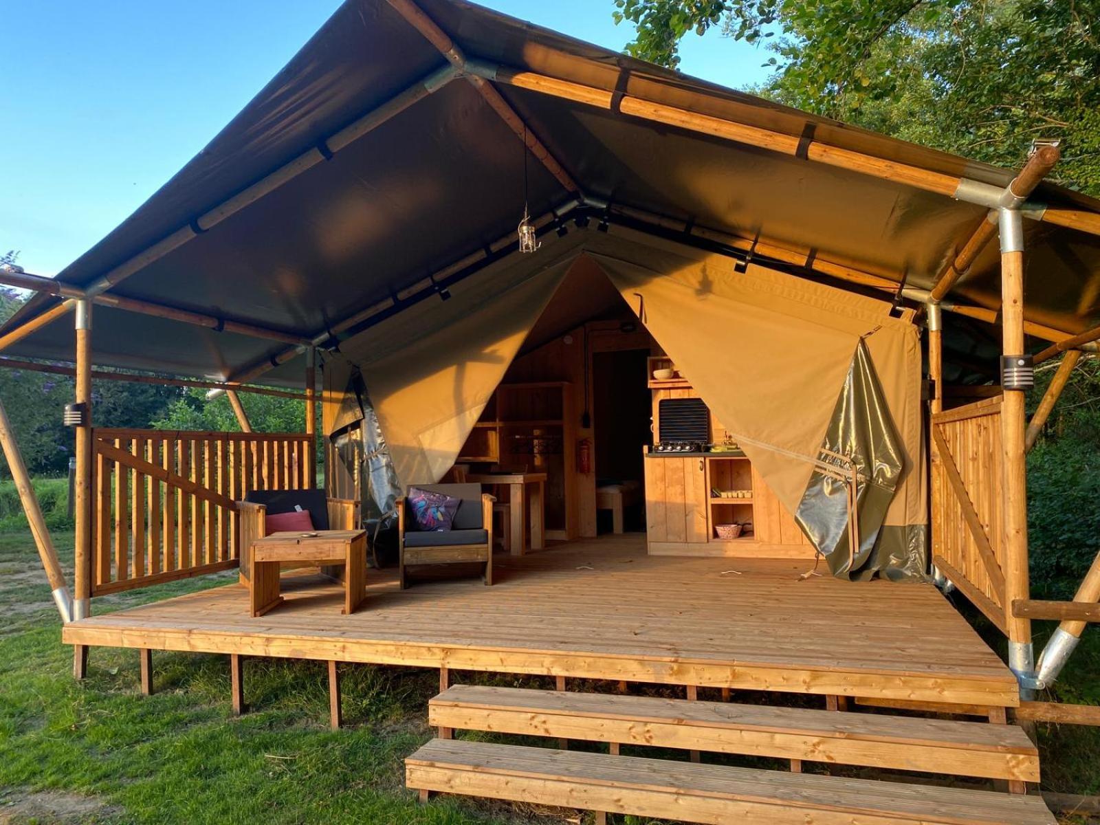 Luxury Safari Tents At Moulin Du Pommier Glamping & Saulgond